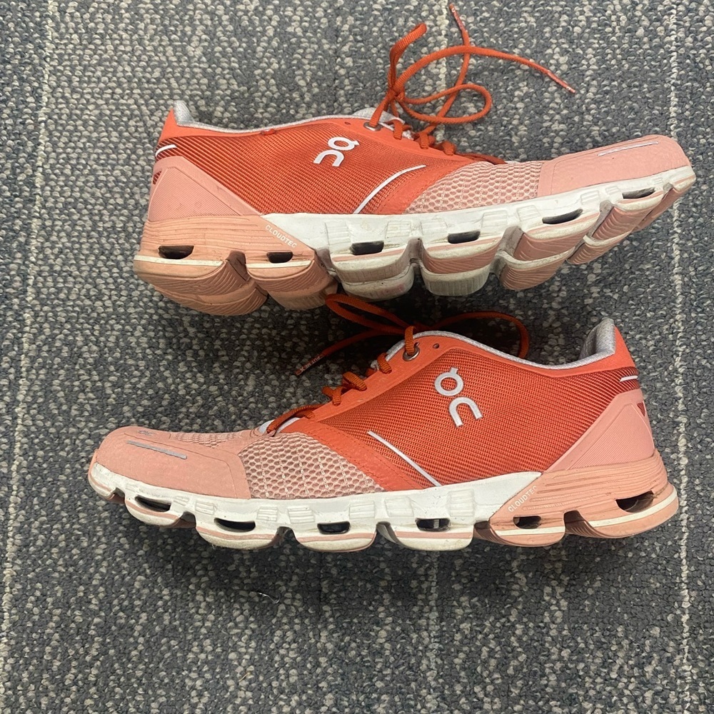 On Running Women’s Cloudflyer Shoes Ginger/White Size 10.5 - Picture 6 of 11